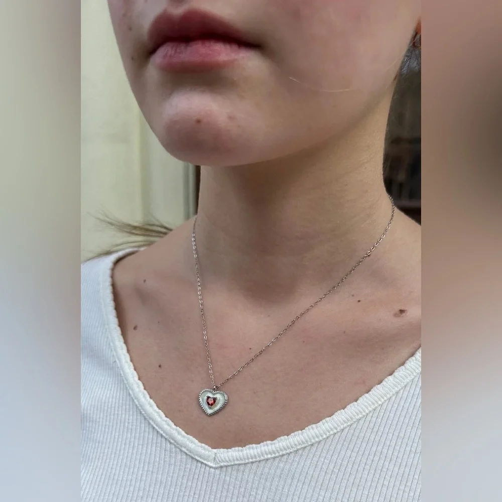 Brandy melville heart gem necklace - Picture 2 of 3